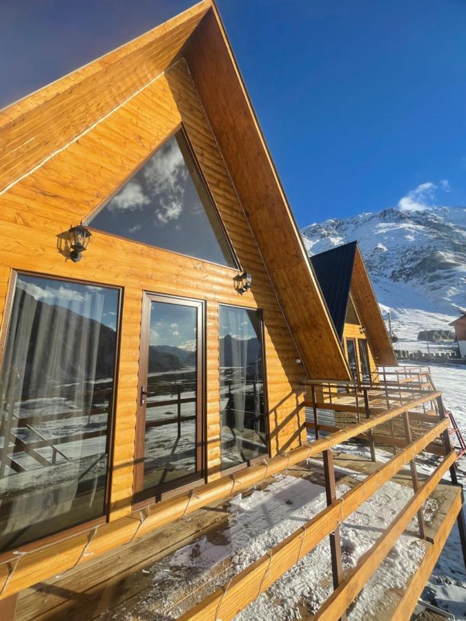 Aura Cottages Kazbegi Ngoại thất bức ảnh