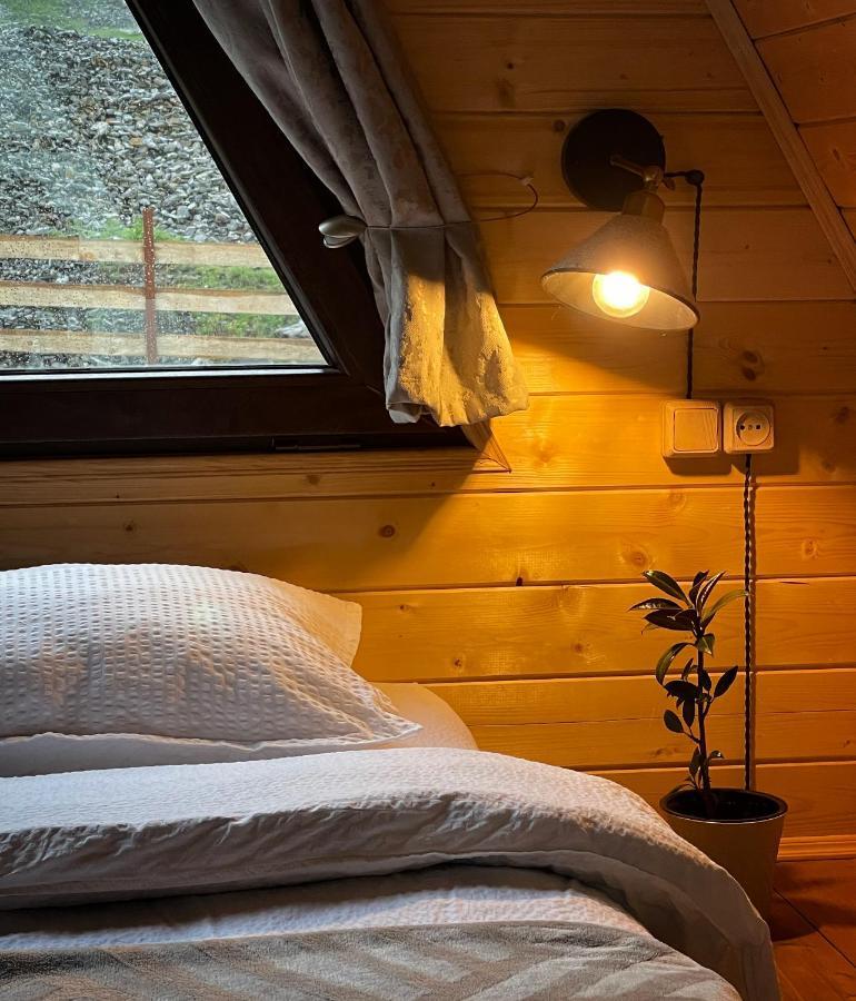 Aura Cottages Kazbegi Ngoại thất bức ảnh
