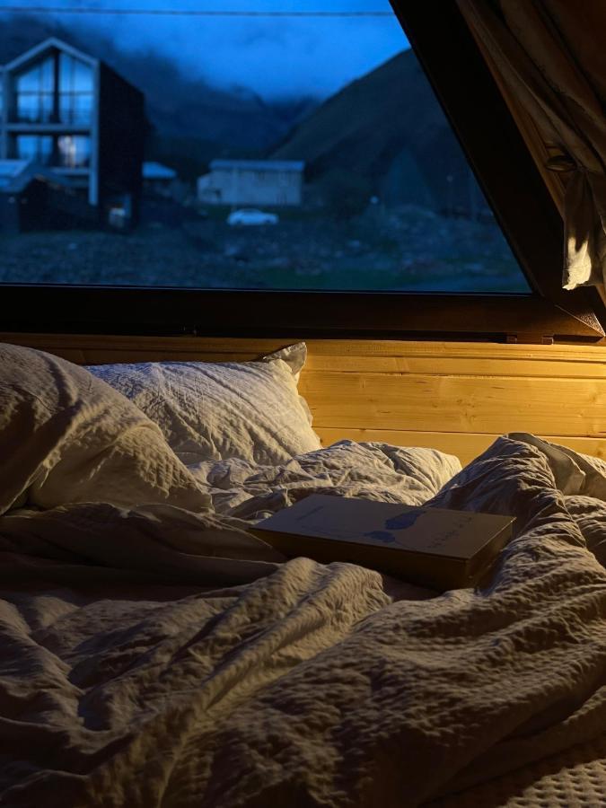 Aura Cottages Kazbegi Ngoại thất bức ảnh