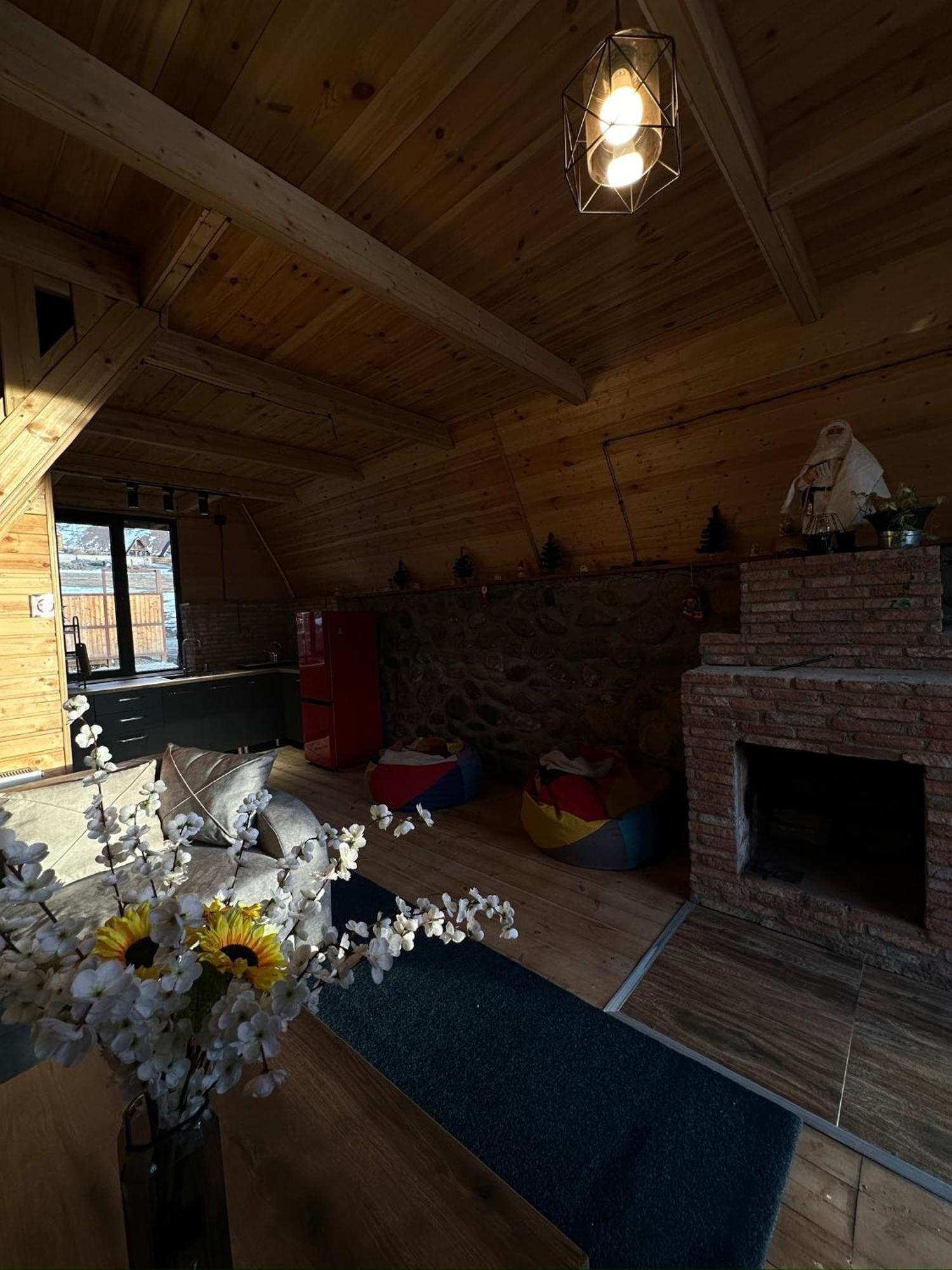 Aura Cottages Kazbegi Ngoại thất bức ảnh