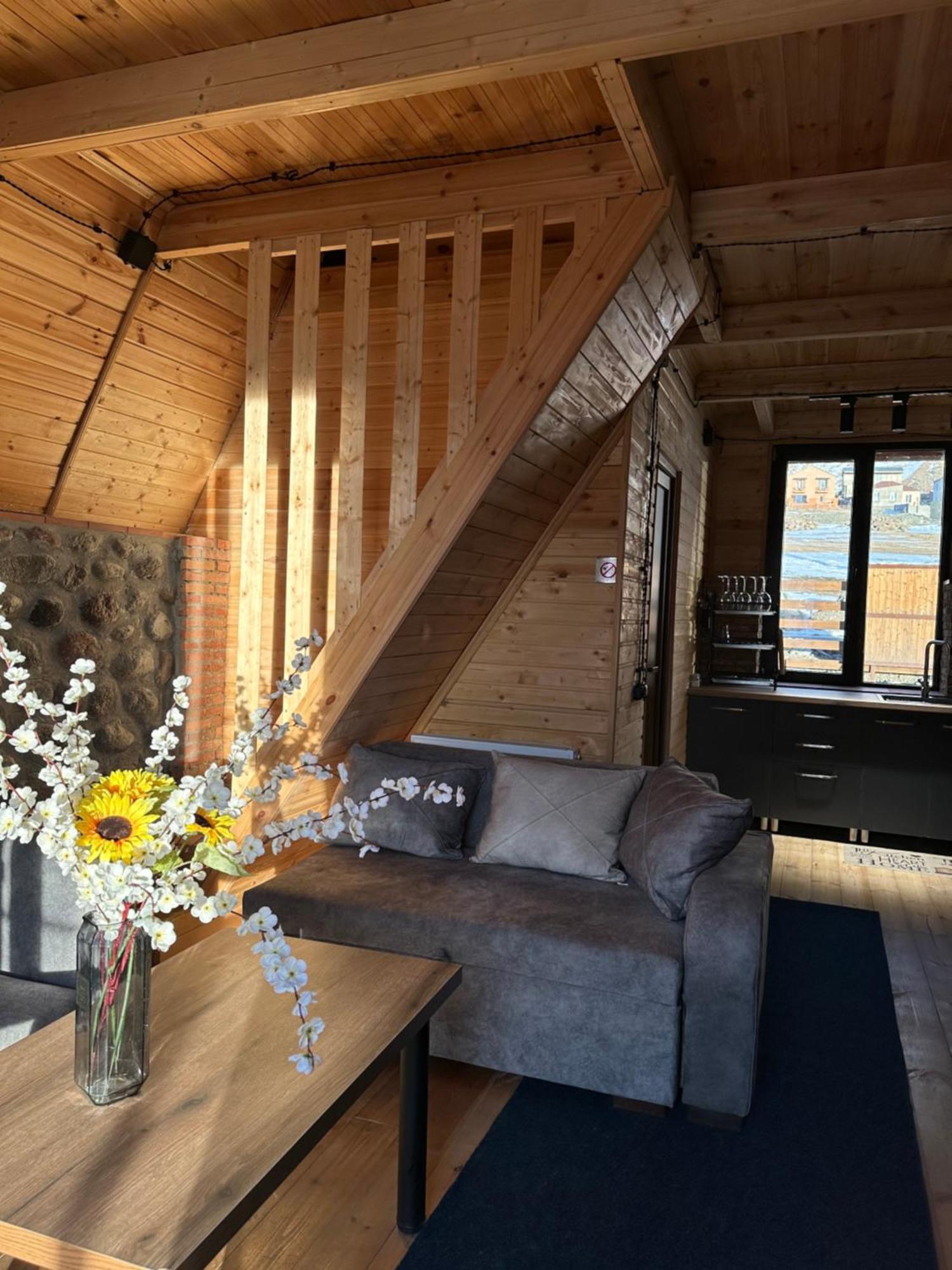 Aura Cottages Kazbegi Ngoại thất bức ảnh