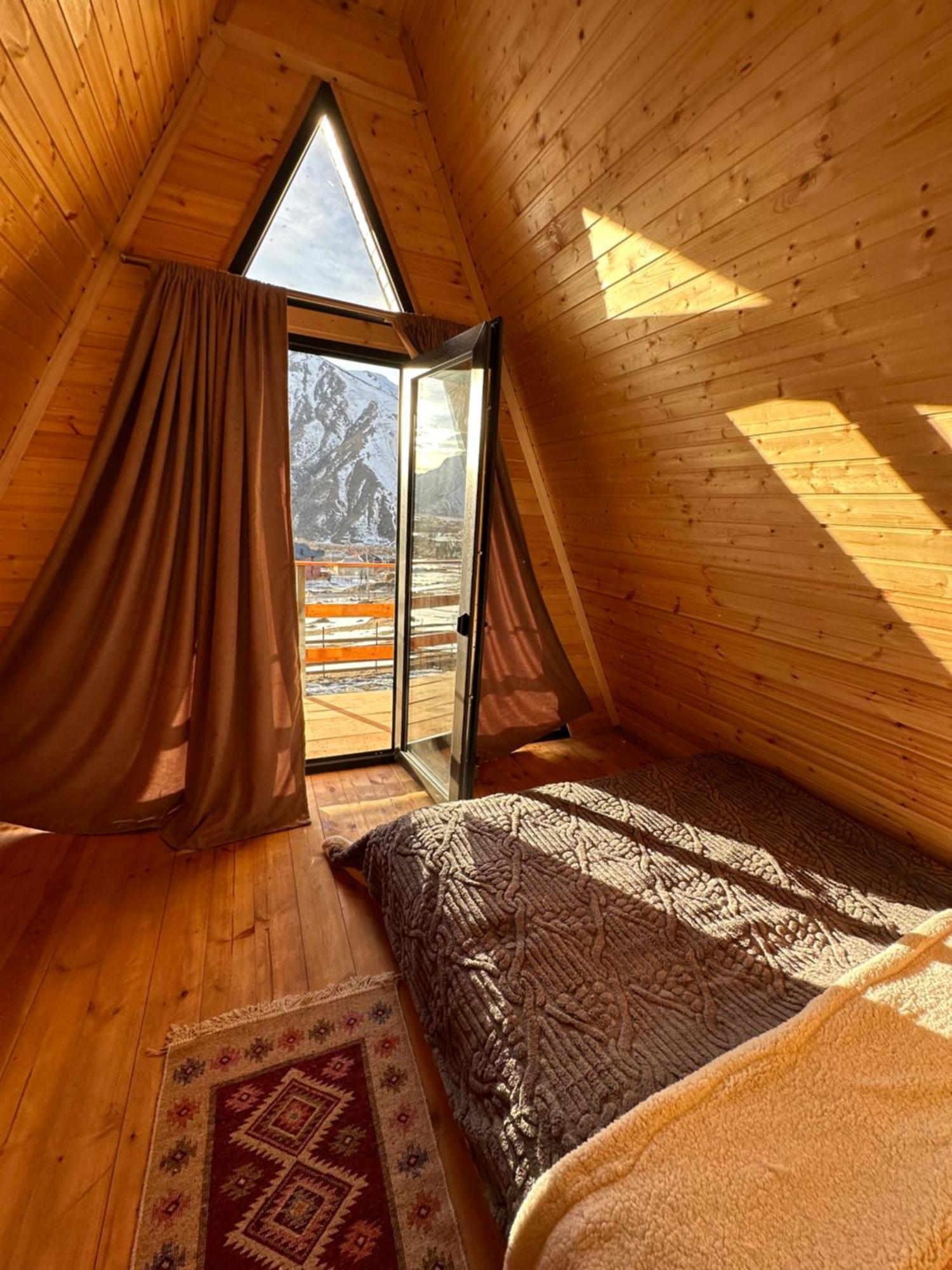 Aura Cottages Kazbegi Ngoại thất bức ảnh