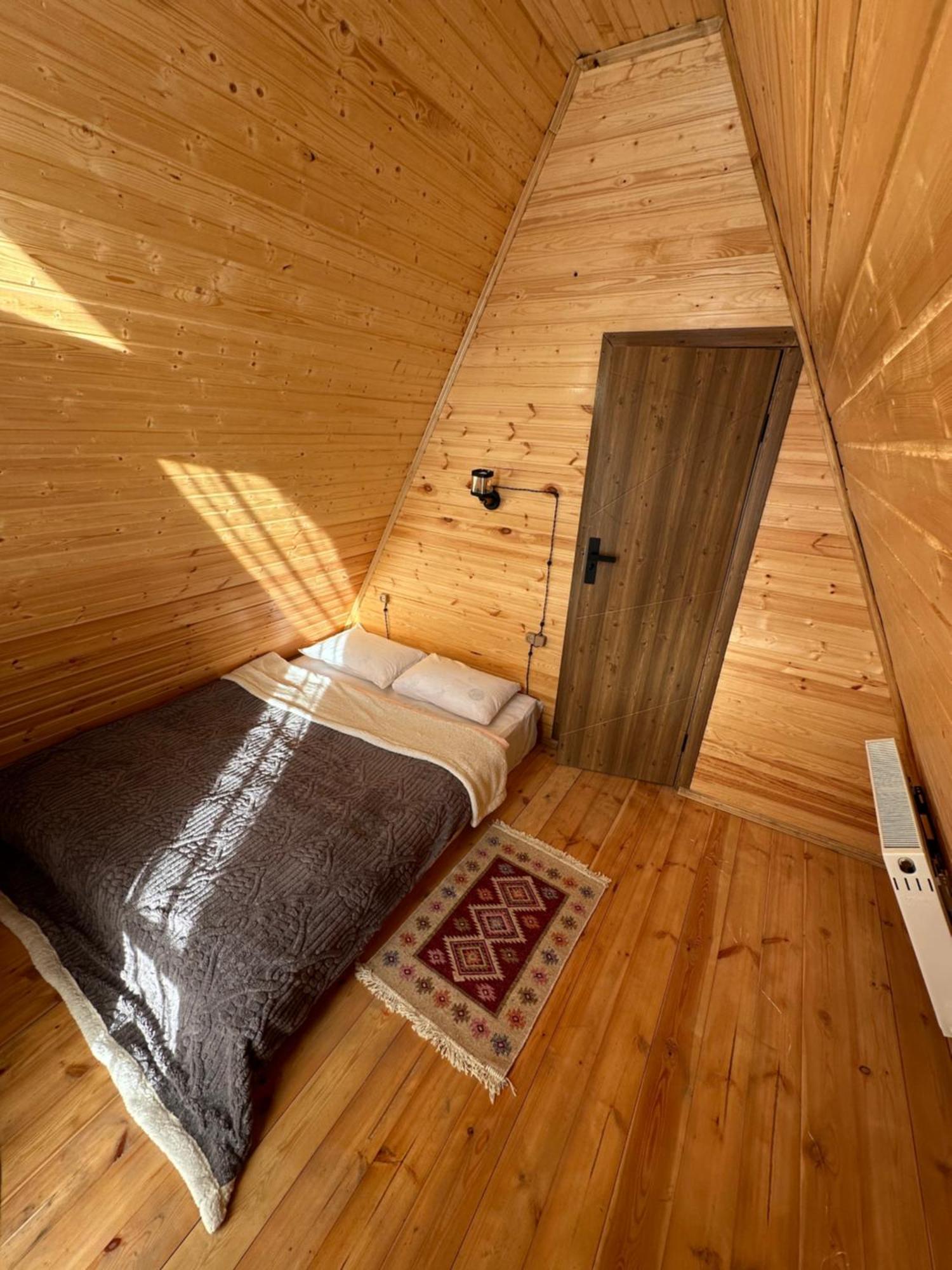 Aura Cottages Kazbegi Ngoại thất bức ảnh