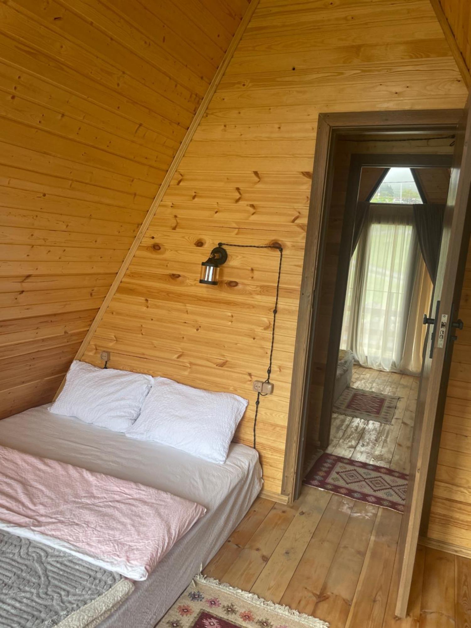 Aura Cottages Kazbegi Ngoại thất bức ảnh
