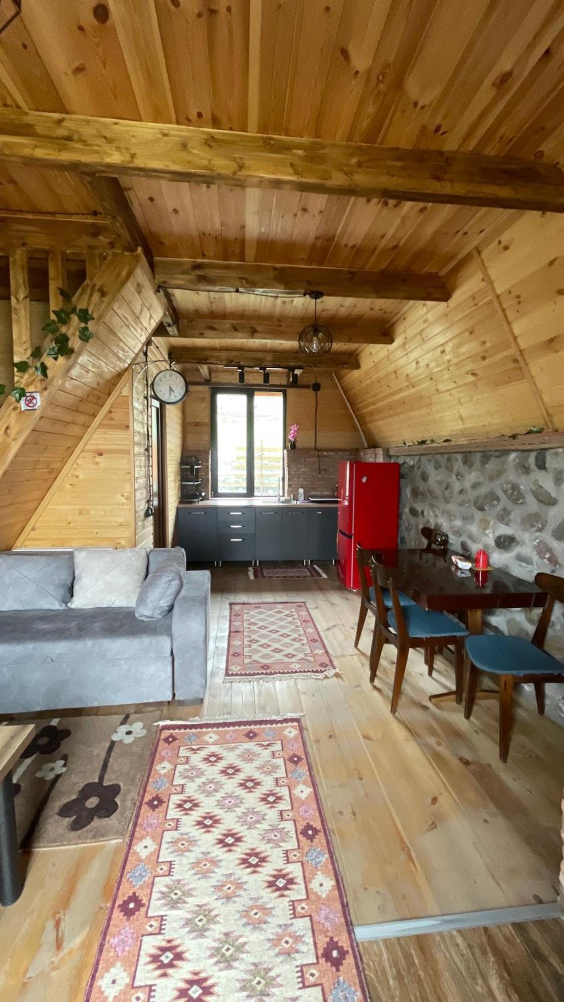 Aura Cottages Kazbegi Ngoại thất bức ảnh